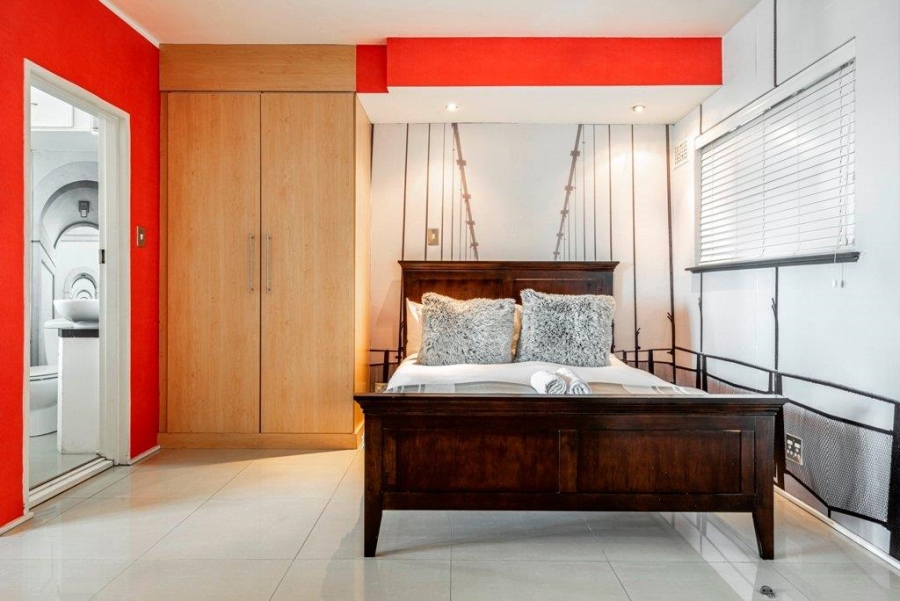 0 Bedroom Property for Sale in Sea Point Western Cape